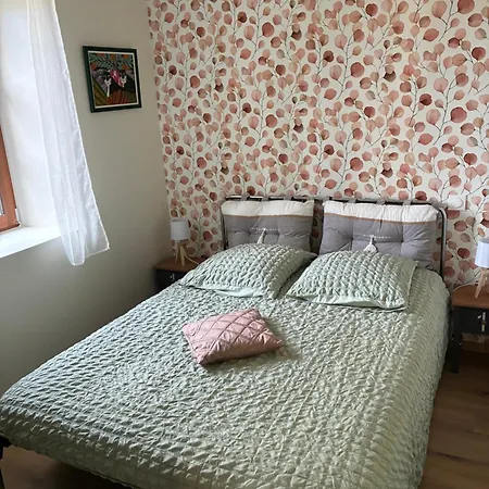 Landhaus La Maison Du Clocher Jupilles